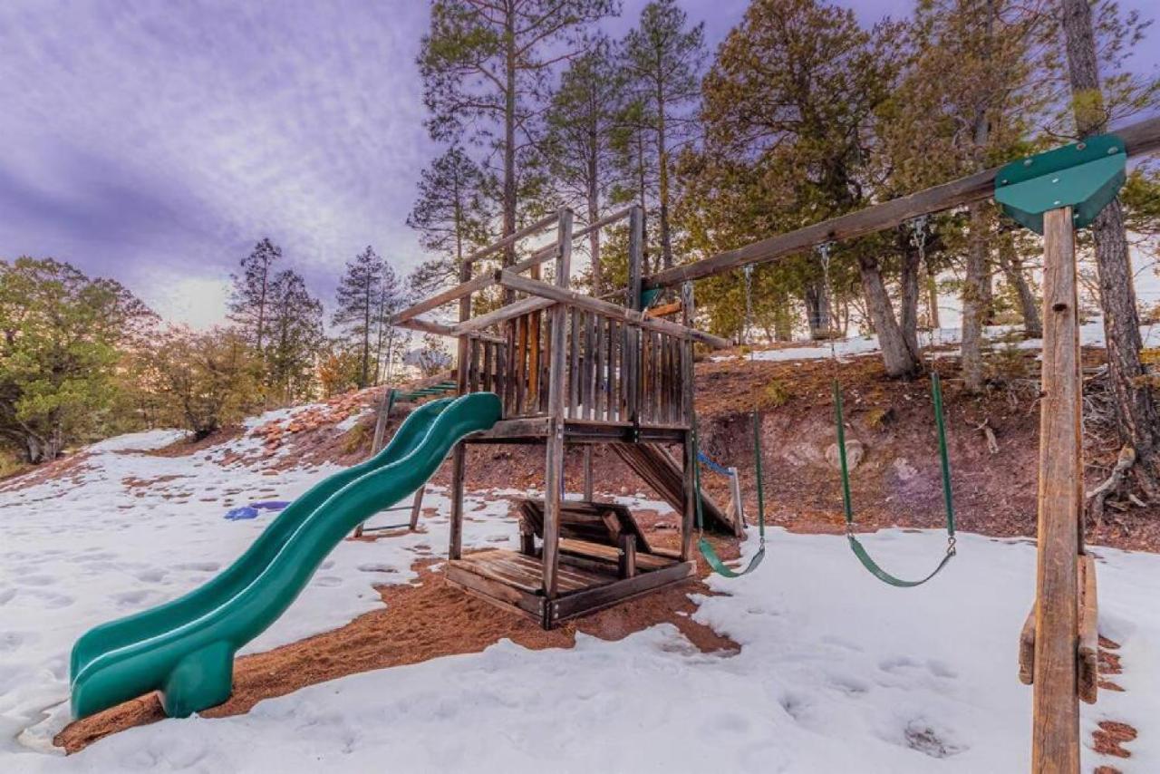 Cabin #3 Rainbow Trout - Pet Friendly- Sleeps 6 - Playground & Game Room Payson Eksteriør bilde